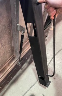 Arbeitsinspektion Gasdruckdämpfer